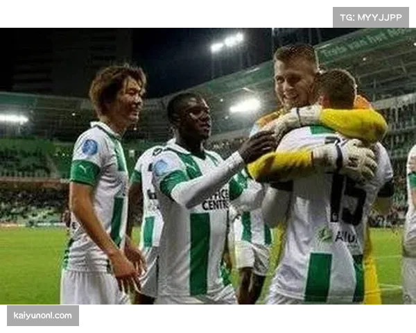 费耶诺德高位逼抢见效 客场三球完胜特尔斯达